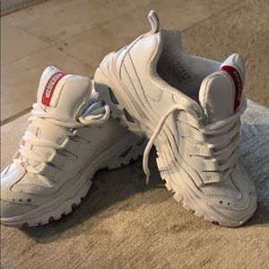 Skechers leather white tennis shoes